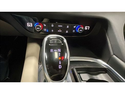 Used 2021 Buick Enclave Premium w/ Sun and Sites Package AWD/4WD image 14
