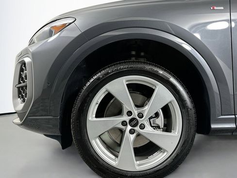 New 2025 Audi Q5 Premium Plus image 11