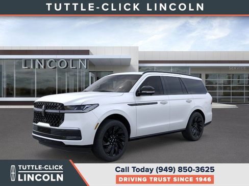 New 2026 Lincoln Navigator Reserve w/ Jet Appearance Package image 1