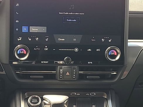 Used 2024 Lexus GX 550 image 23