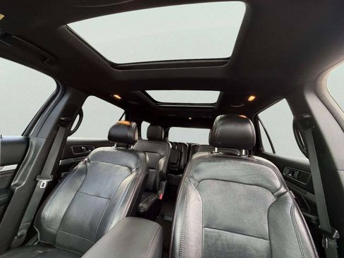 Used 2017 Ford Explorer Sport w/ Equipment Group 401A AWD/4WD image 22
