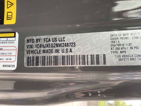 Used 2022 Jeep Wrangler Unlimited Sahara w/ Cold Weather Group AWD/4WD image 23