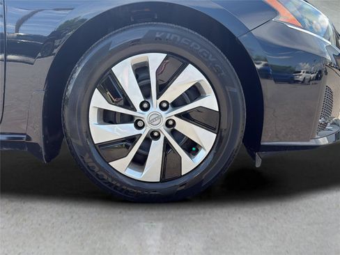 Used 2023 Nissan Altima 2.5 S FWD image 38