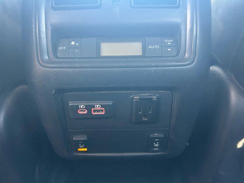 Used 2020 Nissan Pathfinder SL image 21