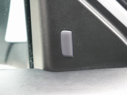 Used 2024 Nissan Sentra SV image 28