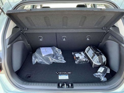 New 2026 Hyundai Venue SEL image 28