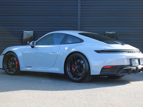 Certified 2025 Porsche 911 Carrera 4 GTS AWD/4WD image 3