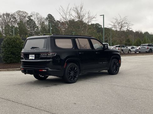 Used 2022 Jeep Grand Wagoneer Series II image 3