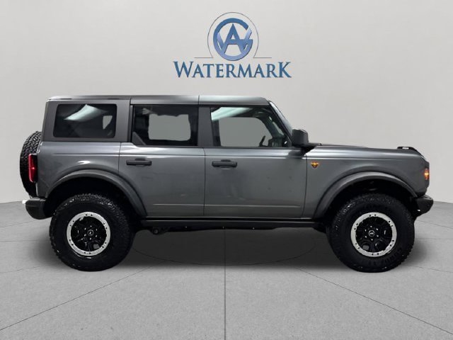 Used 2025 Ford Bronco Badlands w/ Sasquatch Package AWD/4WD image 9