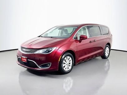 Used 2020 Chrysler Pacifica Touring w/ Advanced Safetytec Group