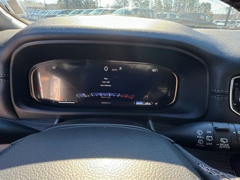 Used 2024 Jeep Wagoneer Series III image 31