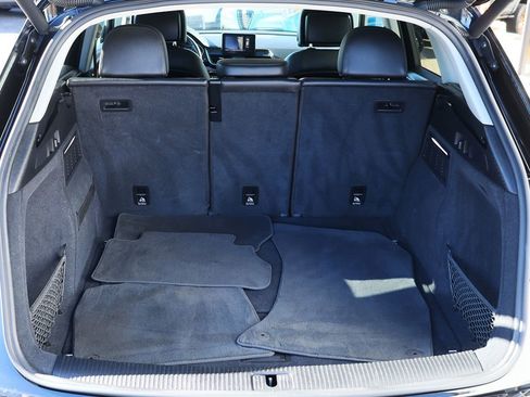 Used 2020 Audi Q5 2.0T Premium w/ Convenience Package image 24