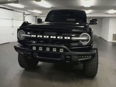 Used 2022 Ford Bronco Outer Banks w/ Sasquatch Package AWD/4WD image 3