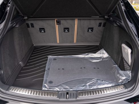 New 2026 Porsche Macan image 29