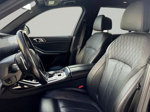 Used 2023 BMW X7 M60i image 19