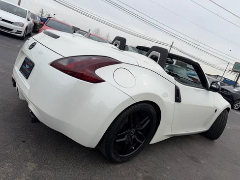 Used 2014 Nissan 370Z Touring w/ Sport Package RWD image 53