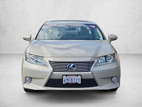 Used 2013 Lexus ES 300h w/ Premium Pkg FWD image 2