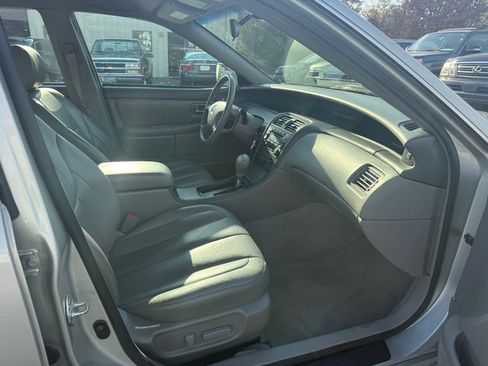 Used 2003 Toyota Avalon XL image 13