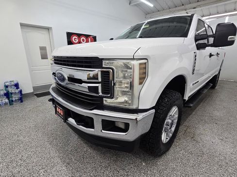 Used 2019 Ford F250 XLT w/ XLT Value Package image 11