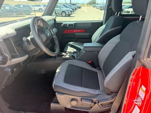 Used 2022 Ford Bronco 2-Door AWD/4WD image 15
