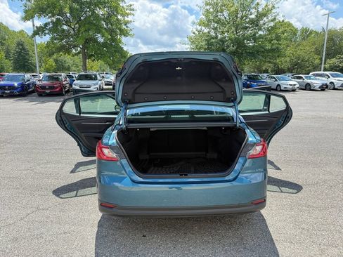 Used 2025 Toyota Camry LE w/ Convenience Package FWD image 26