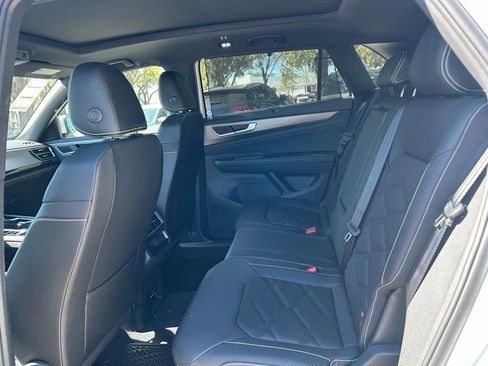 New 2026 Volkswagen Atlas Cross Sport SE image 49