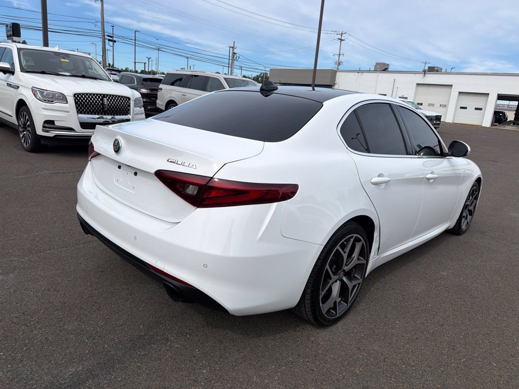 Used 2021 Alfa Romeo Giulia Ti w/ Active Assist 2 Package TI AWD/4WD image 6