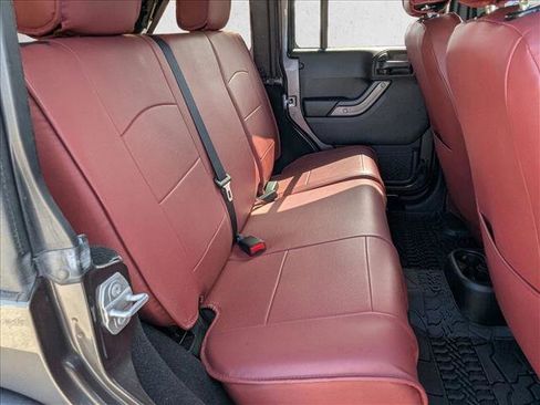 Used 2018 Jeep Wrangler Unlimited Sport S AWD/4WD image 18