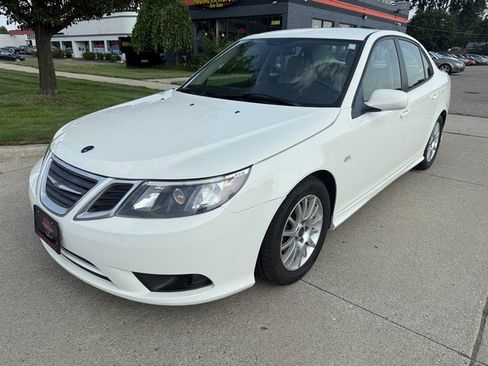 Used 2009 Saab 9-3 2.0T FWD image 1