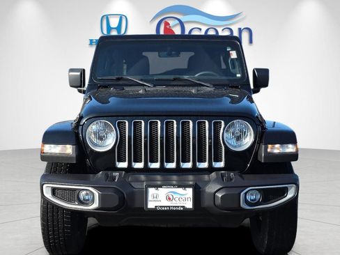 Used 2023 Jeep Wrangler Sahara image 2