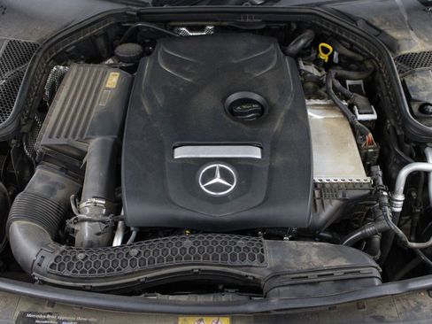 Used 2016 Mercedes-Benz C 300 4MATIC Sedan image 34