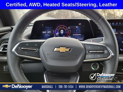 Used 2024 Chevrolet Traverse LT image 10