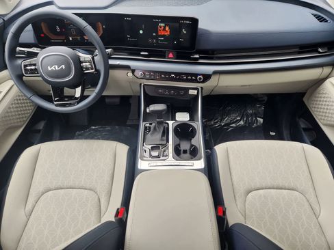 New 2026 Kia Carnival EX image 22