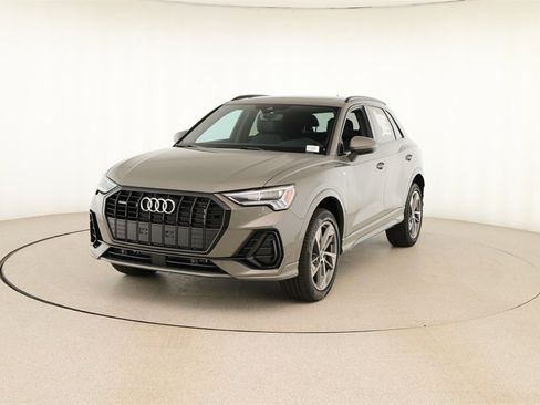 New 2025 Audi Q3 2.0T Premium image 12