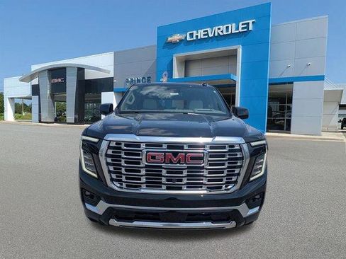 New 2026 GMC Yukon XL Denali w/ Sun & Power Step Package RWD image 10