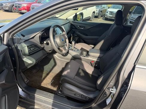 Certified 2025 Subaru Outback Premium AWD/4WD image 8