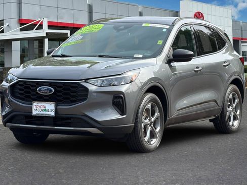 Used 2025 Ford Escape ST-Line AWD/4WD image 8