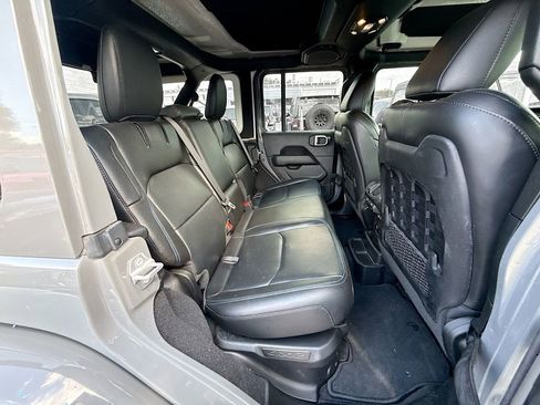 Used 2021 Jeep Wrangler Unlimited Rubicon 4xe w/ Cold Weather Group image 31