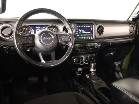Used 2021 Jeep Wrangler Unlimited Sport AWD/4WD image 2