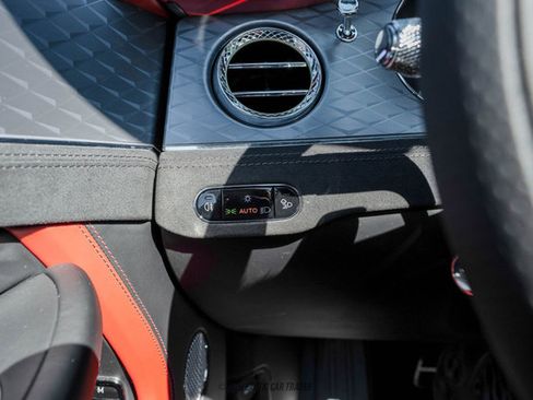 Used 2025 Bentley Continental GT Speed image 39
