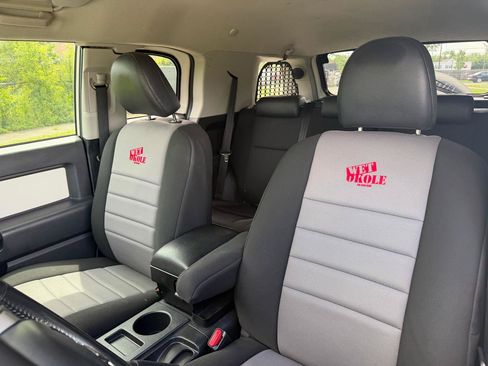 Used 2010 Toyota FJ Cruiser 4WD image 10