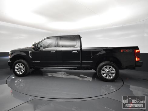 Used 2022 Ford F350 Platinum w/ FX4 Off-Road Package AWD/4WD image 3