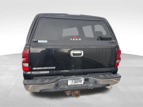 Used 2007 Chevrolet Silverado 2500 LT w/ Heavy-Duty Power Package image 16