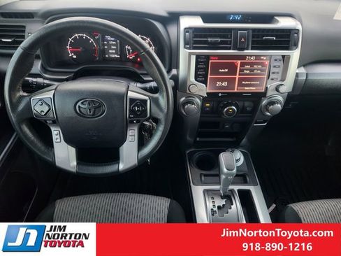 Used 2020 Toyota 4Runner SR5 image 29