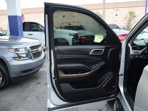 Used 2018 GMC Yukon Denali AWD/4WD image 11