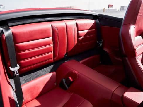 Used 2021 Porsche 911 Turbo S image 40