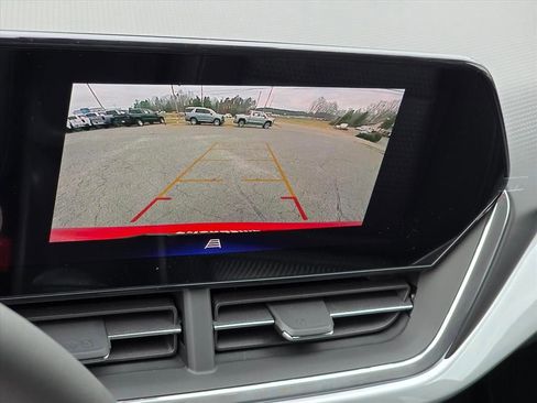 New 2026 Chevrolet Trax LT w/ LT Convenience Package image 6