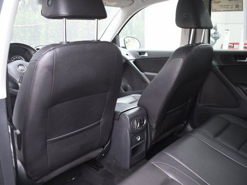 Used 2017 Volkswagen Tiguan S AWD/4WD image 21