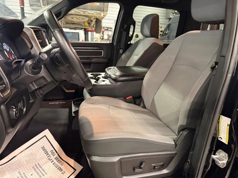 Certified 2024 RAM 2500 Big Horn w/ Bed Utility Group image 37