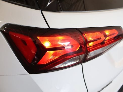 Used 2022 Chevrolet Equinox LS w/ LS Convenience Package FWD image 29
